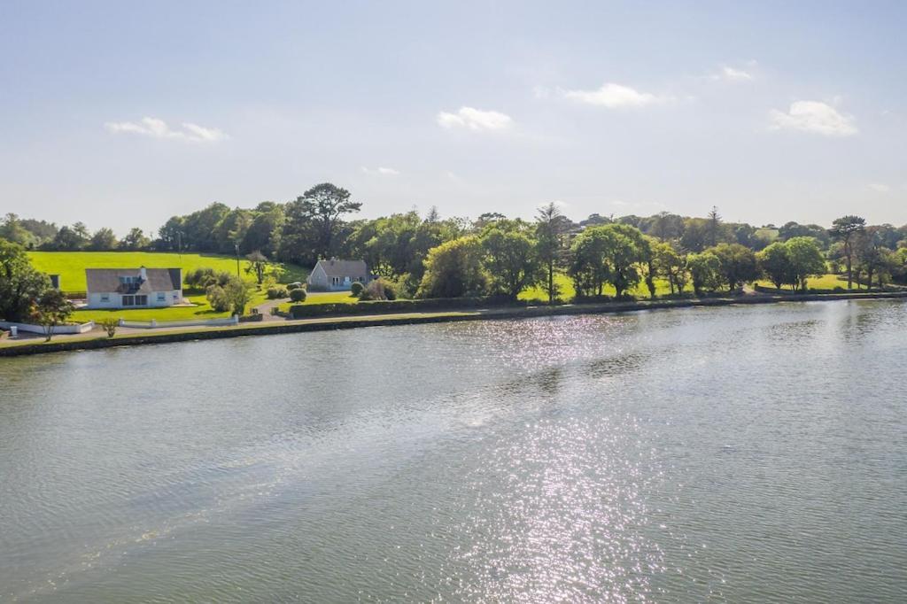 2 Bed Waterfront Property - Close To Courtmacsherry Cork Kültér fotó